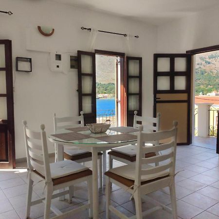 Gompos Apartment - Cozy Apartment Next To The Sea - Amazing Sea View Simi Zewnętrze zdjęcie