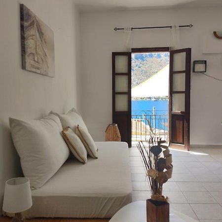Gompos Apartment - Cozy Apartment Next To The Sea - Amazing Sea View Simi Zewnętrze zdjęcie