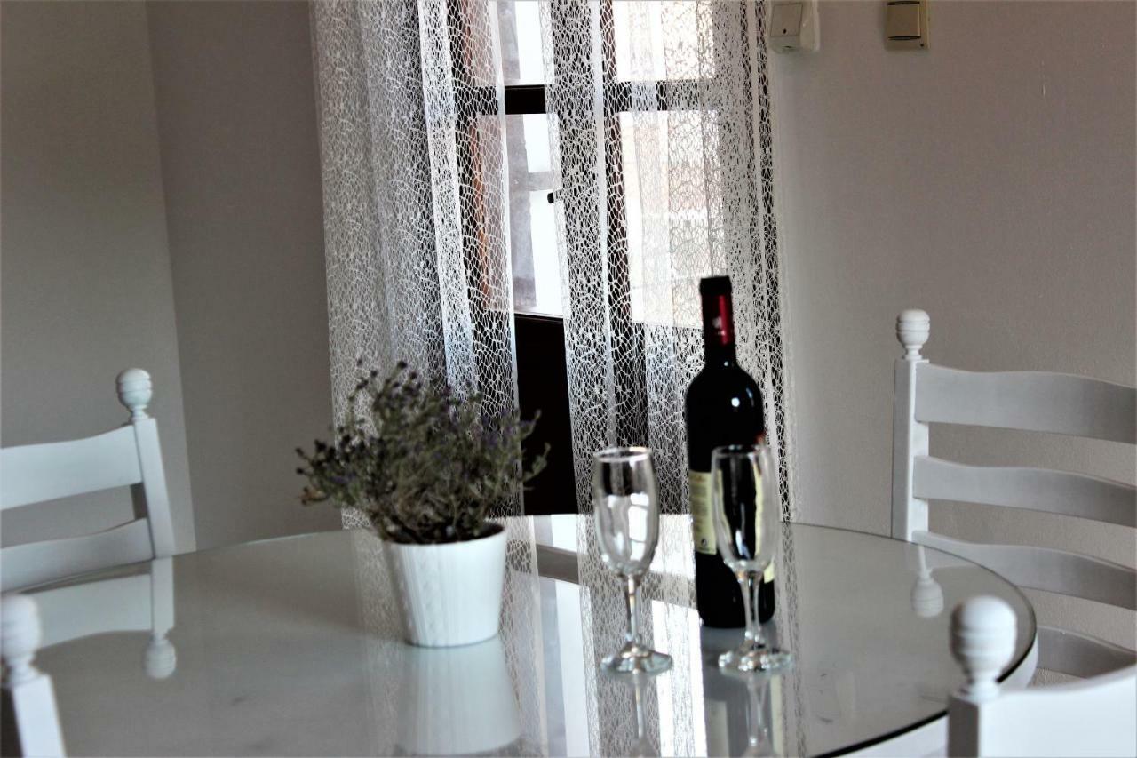 Gompos Apartment - Cozy Apartment Next To The Sea - Amazing Sea View Simi Zewnętrze zdjęcie