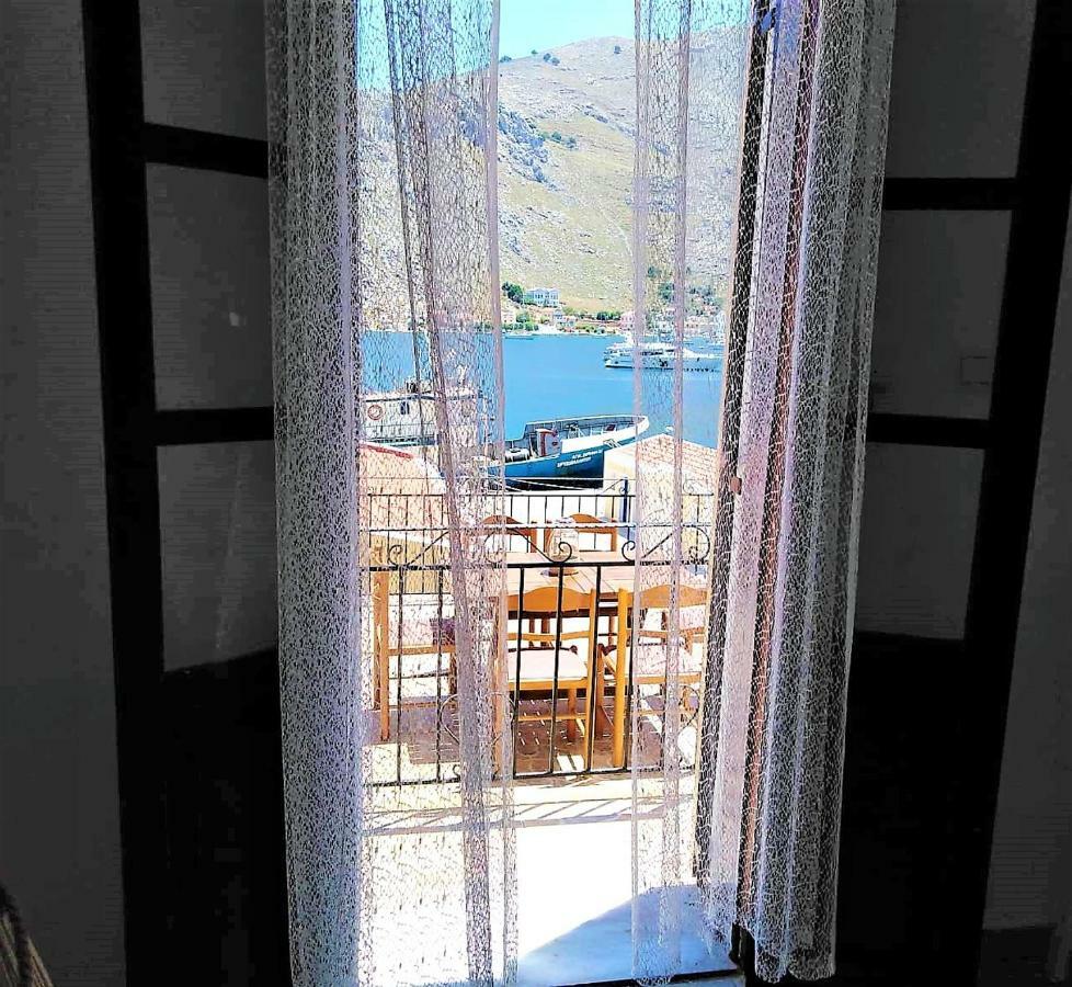 Gompos Apartment - Cozy Apartment Next To The Sea - Amazing Sea View Simi Zewnętrze zdjęcie