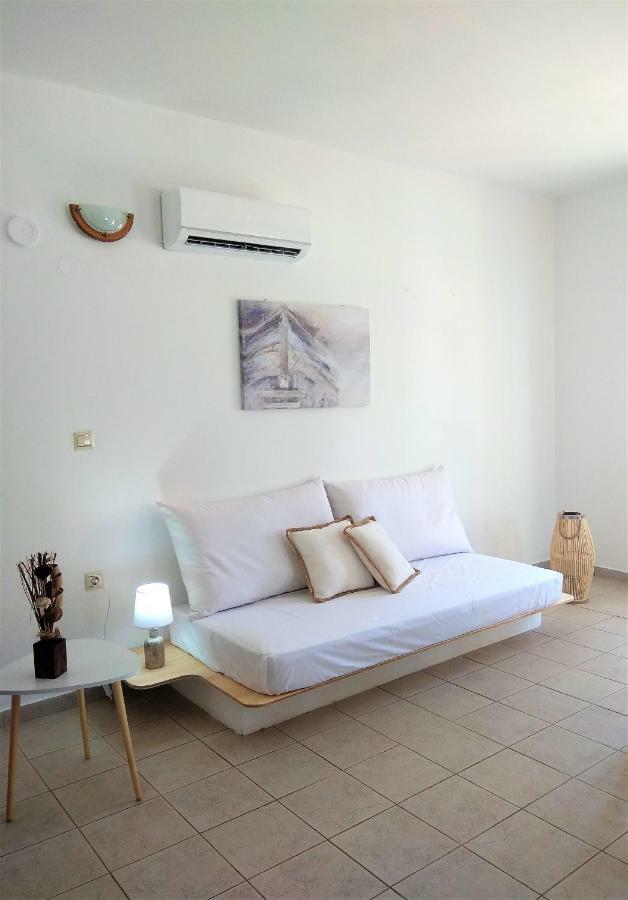 Gompos Apartment - Cozy Apartment Next To The Sea - Amazing Sea View Simi Zewnętrze zdjęcie